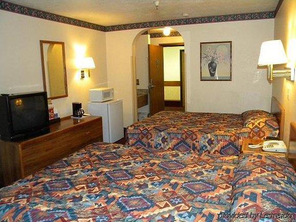 Econo Lodge Inn & Suites Albuquerque East I-40 Eubank Exit Ruang foto