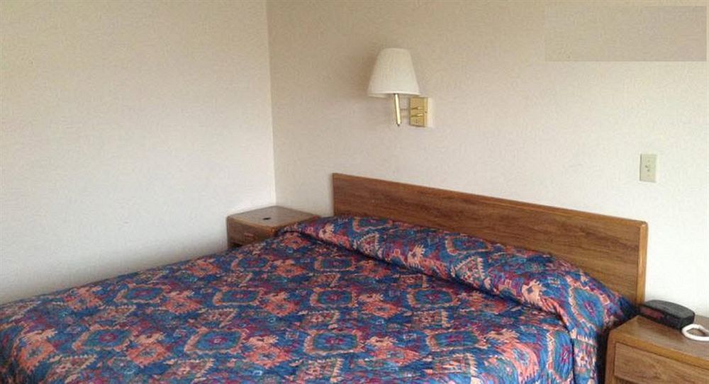 Econo Lodge Inn & Suites Albuquerque East I-40 Eubank Exit Bagian luar foto